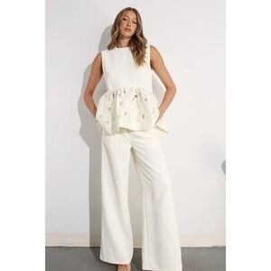 Chic White Wide Peplum Crochet Lace Ruffle Top and Pants Set with belt